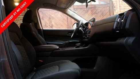 Used 2024 Nissan Pathfinder S image 51