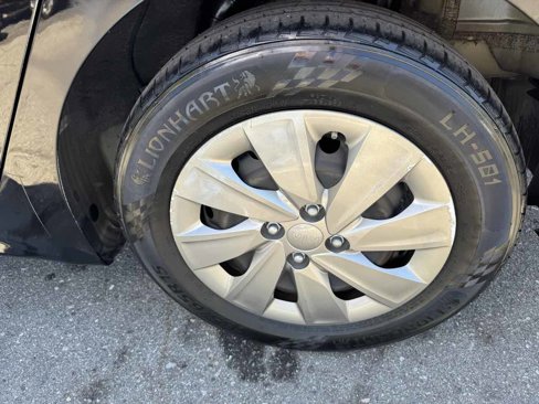Used 2019 Kia Rio S w/ Technology Package image 4