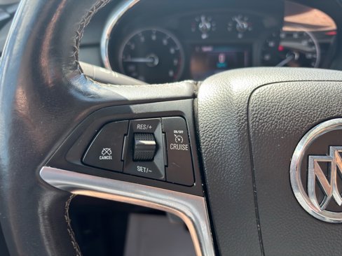 Used 2019 Buick Encore Essence image 28