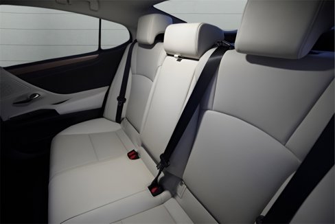 Used 2025 Lexus ES 350 w/ Premium Package image 20