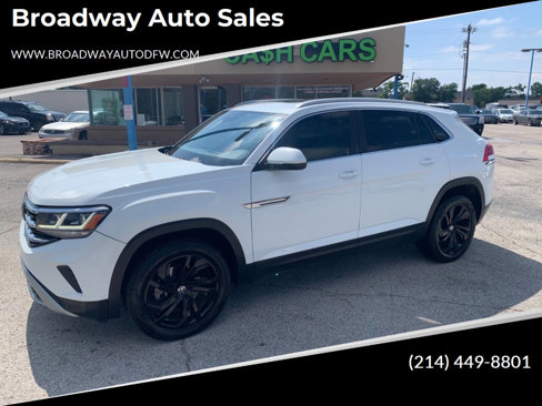 Used 2020 Volkswagen Atlas Cross Sport SEL image 1