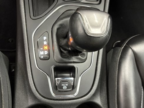 Used 2019 Jeep Cherokee Latitude Plus w/ Trailer Tow Group image 26