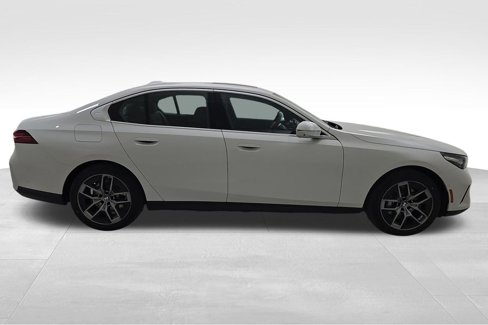 New 2026 BMW 530i xDrive image 10