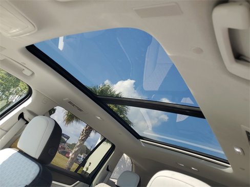 New 2026 GMC Acadia Denali w/ Super Cruise Package image 10