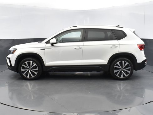 Used 2022 Volkswagen Taos SE image 34