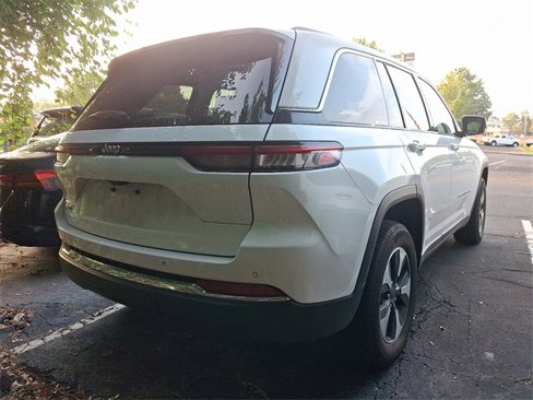 Used 2024 Jeep Grand Cherokee Limited 4xe image 8