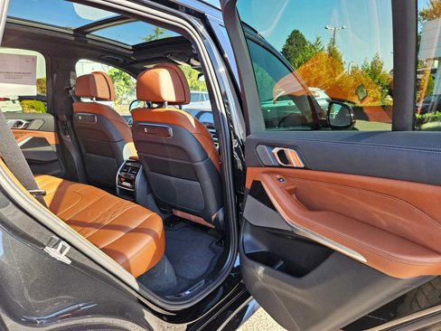 New 2026 BMW X5 xDrive40i w/ M Sport Package image 14