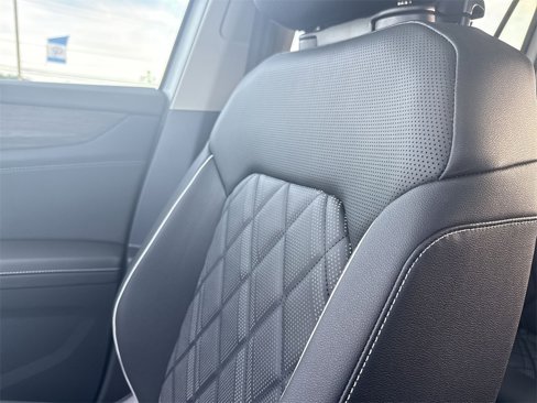New 2025 Volkswagen Atlas SEL Premium R-Line image 44