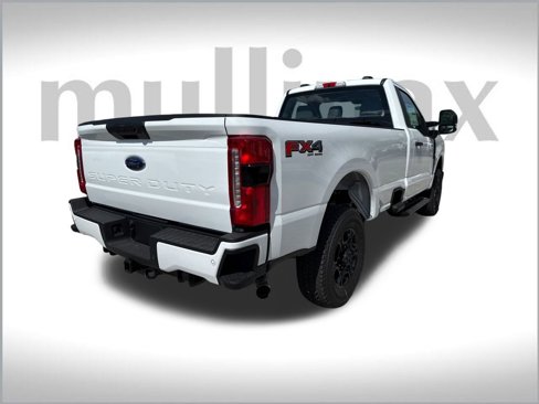 New 2025 Ford F350 4x4 Regular Cab Super Duty image 13