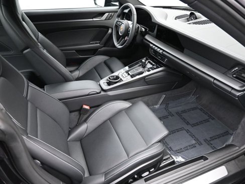Certified 2025 Porsche 911 Carrera w/ Premium Package image 9