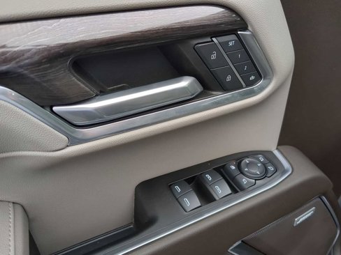 Certified 2024 Chevrolet Silverado 1500 LTZ w/ LTZ Premium Package image 8