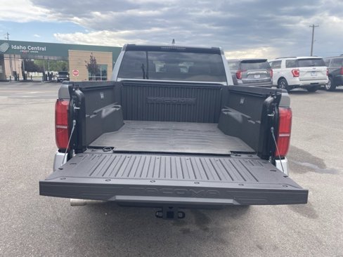 Used 2025 Toyota Tacoma SR5 image 9