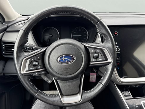 Used 2022 Subaru Outback Premium image 16