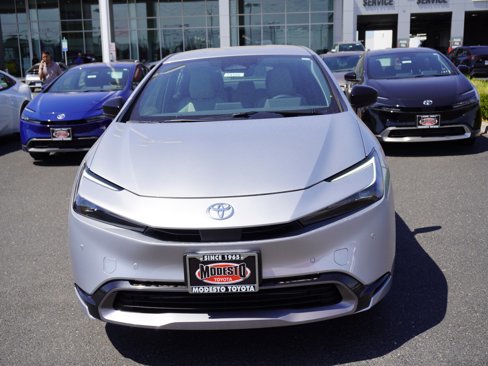 New 2026 Toyota Prius XLE image 6