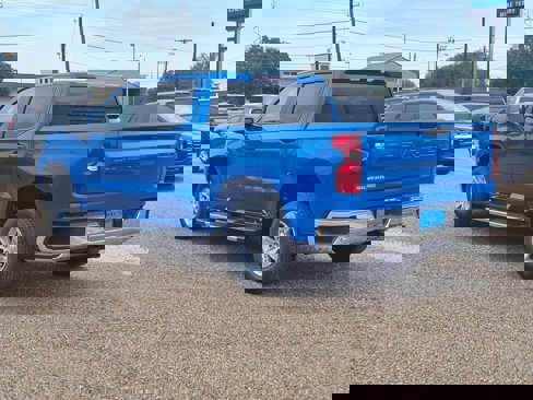 New 2026 Chevrolet Silverado 1500 LT image 3