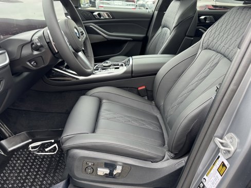 New 2026 BMW X7 xDrive40i w/ Executive Package image 19