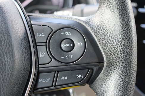 Used 2020 Toyota Camry LE image 17