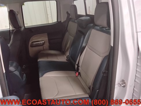 Used 2025 Ford Maverick Lariat w/ 4K Tow Package image 13