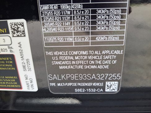 New 2025 Land Rover Range Rover SE image 18