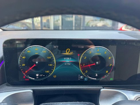 Used 2022 Mercedes-Benz GLB 250 4MATIC image 14
