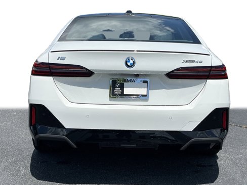 New 2026 BMW i5 eDrive40 w/ M Sport Package image 25