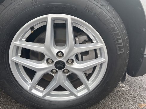 Used 2024 Ford Edge SEL image 21