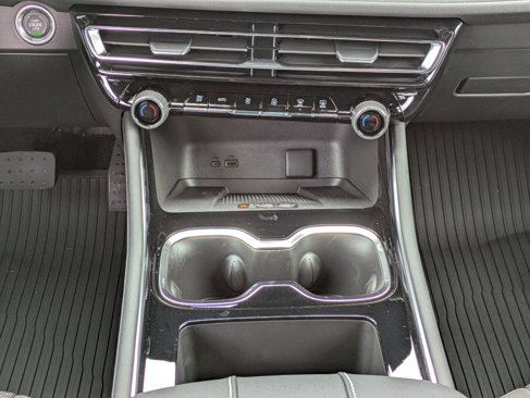 New 2026 Chevrolet Traverse LT w/ Sun and Wheel Package image 4