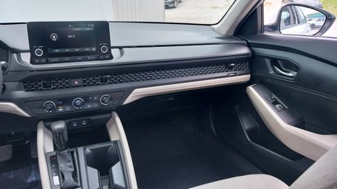 Used 2024 Honda Accord LX image 13