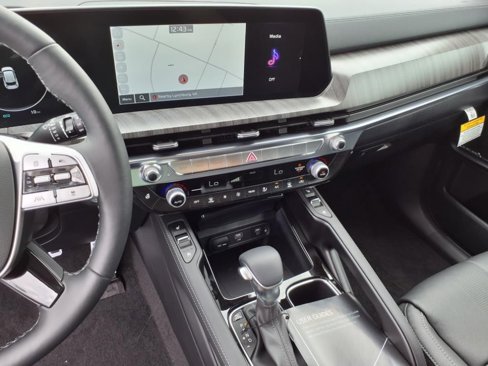 New 2025 Kia Telluride SX w/ SX Captain's Chair Package image 25