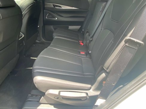 Certified 2025 INFINITI QX60 Luxe w/ Black Edition image 11