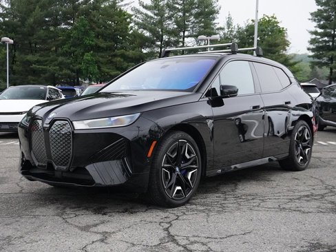 Used 2024 BMW iX xDrive50 w/ Premium Package image 13