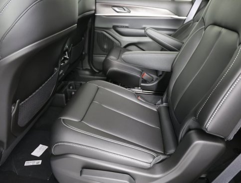 New 2025 Jeep Grand Cherokee L Limited image 12
