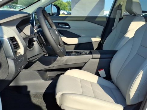 New 2026 Nissan Rogue SV image 25