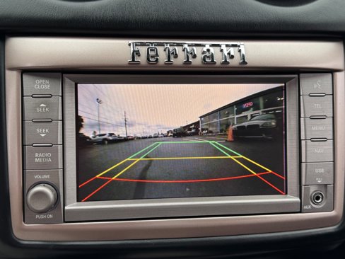 Used 2014 Ferrari California image 29