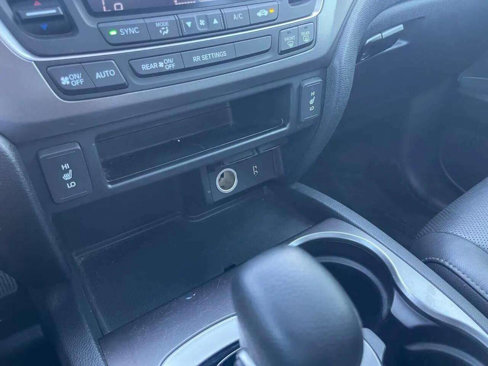 Used 2019 Honda Ridgeline RTL-T image 12