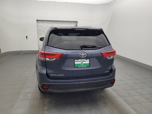 Used 2019 Toyota Highlander XLE image 6