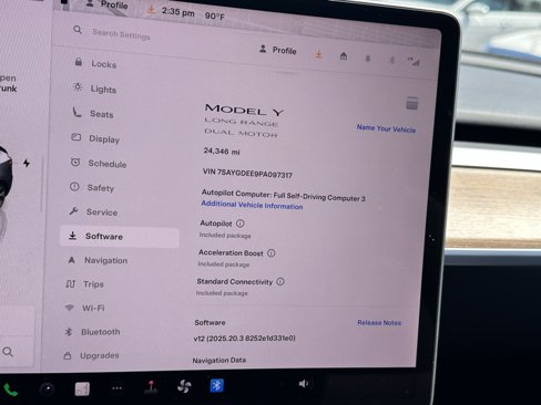 Used 2023 Tesla Model Y Long Range image 24
