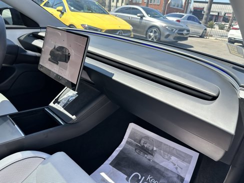 Used 2024 Tesla Model 3 Performance image 15