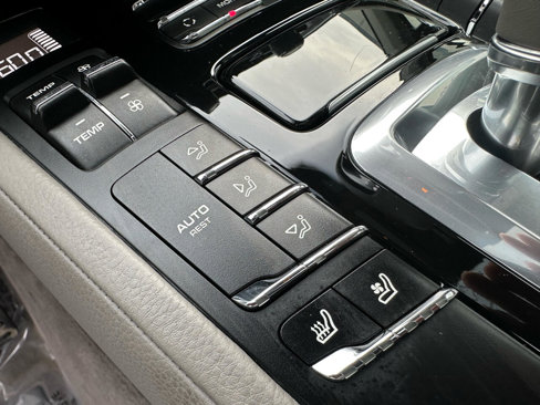 Used 2013 Porsche Cayenne image 34