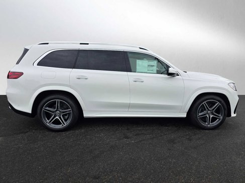 New 2026 Mercedes-Benz GLS 450 4MATIC image 2