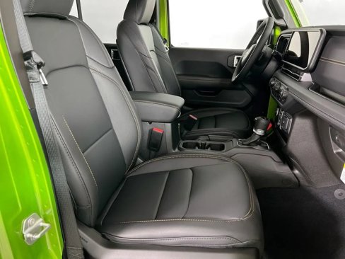 New 2025 Jeep Gladiator Sport image 27