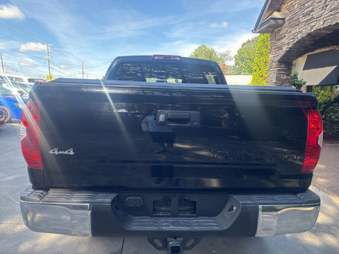 Used 2015 Toyota Tundra SR5 image 4