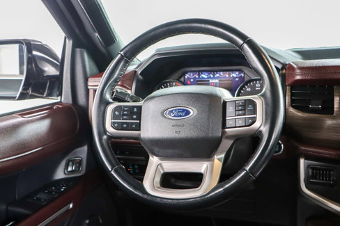 Used 2023 Ford Expedition Limited image 13