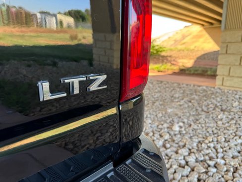 Used 2022 Chevrolet Silverado 3500 LTZ w/ LTZ Texas Edition image 23