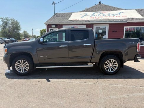 Used 2019 GMC Canyon SLT w/ Driver Alert Package image 3