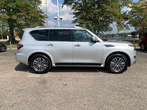 Used 2024 Nissan Armada SL w/ Captain's Chairs Package image 2