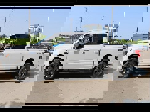 New 2025 Ford F150 Lightning XLT image 3