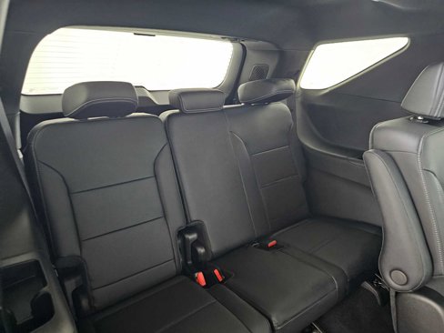 New 2026 Chevrolet Traverse LT w/ Enhanced Driving Package image 13