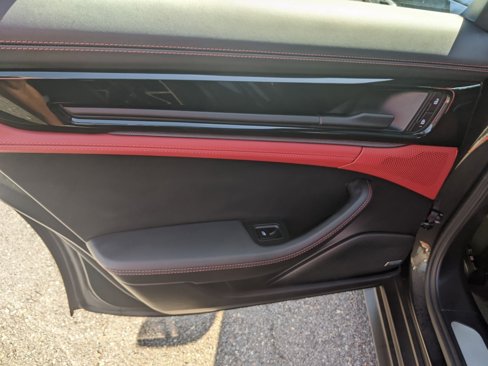 Used 2025 Porsche Panamera 4 image 27