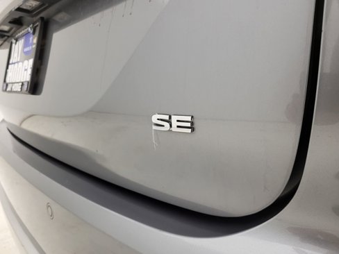 Used 2024 Mitsubishi Outlander SE image 27